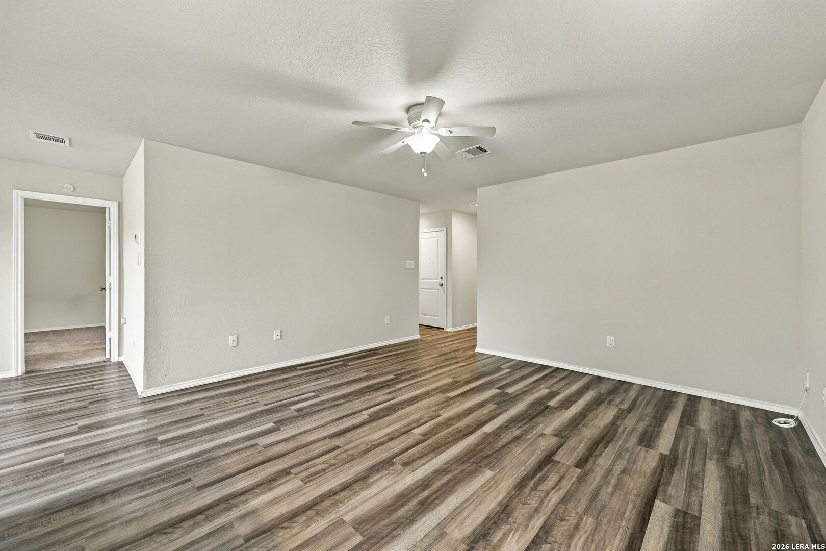 10214 Robbins Grove San Antonio TX 78245