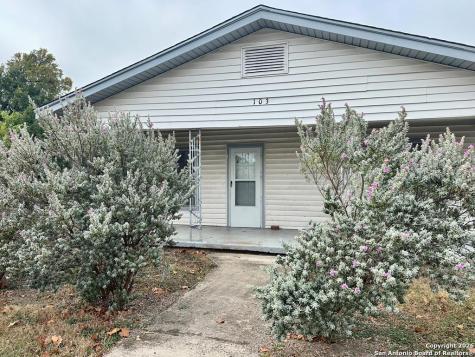 103 Jefferson Street Kerrville TX 78028