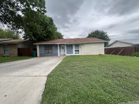 108 N Meadow Street Converse TX 78109