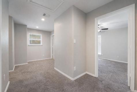 9391 Valley Gate San Antonio TX 78250
