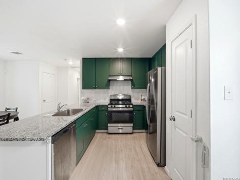 8027 Serro Medina San Antonio TX 78252