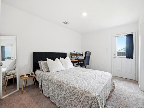 8027 Serro Medina San Antonio TX 78252