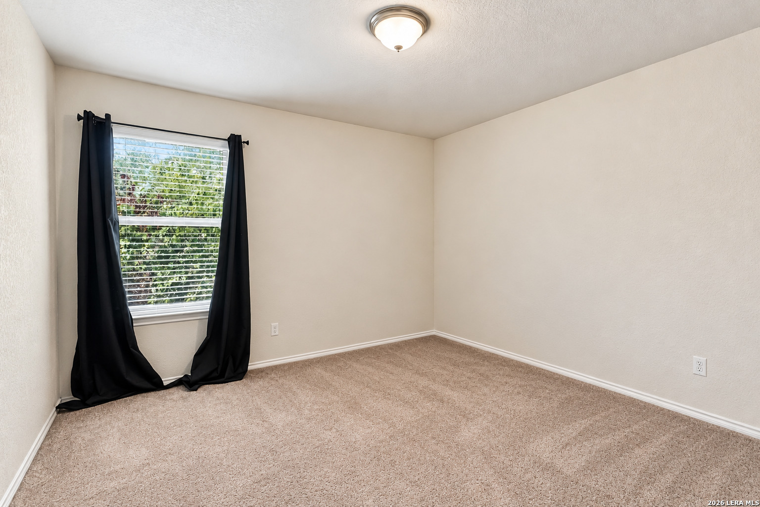 6027 Pecan Tree San Antonio TX 78240
