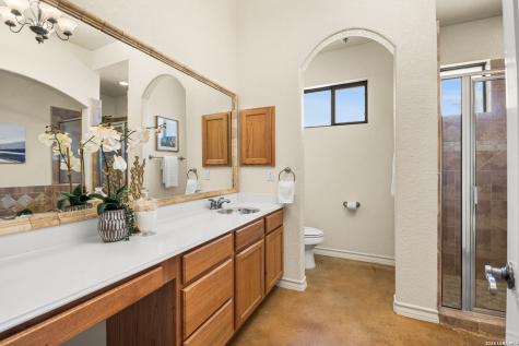 109 Breeze Ridge San Antonio TX 78260