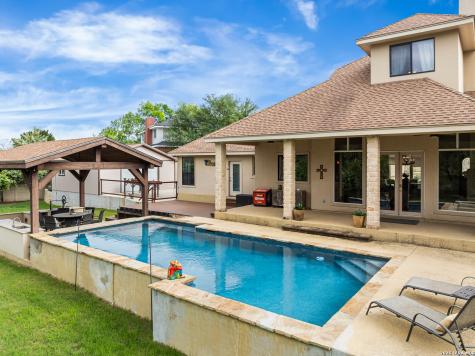 109 Breeze Ridge San Antonio TX 78260