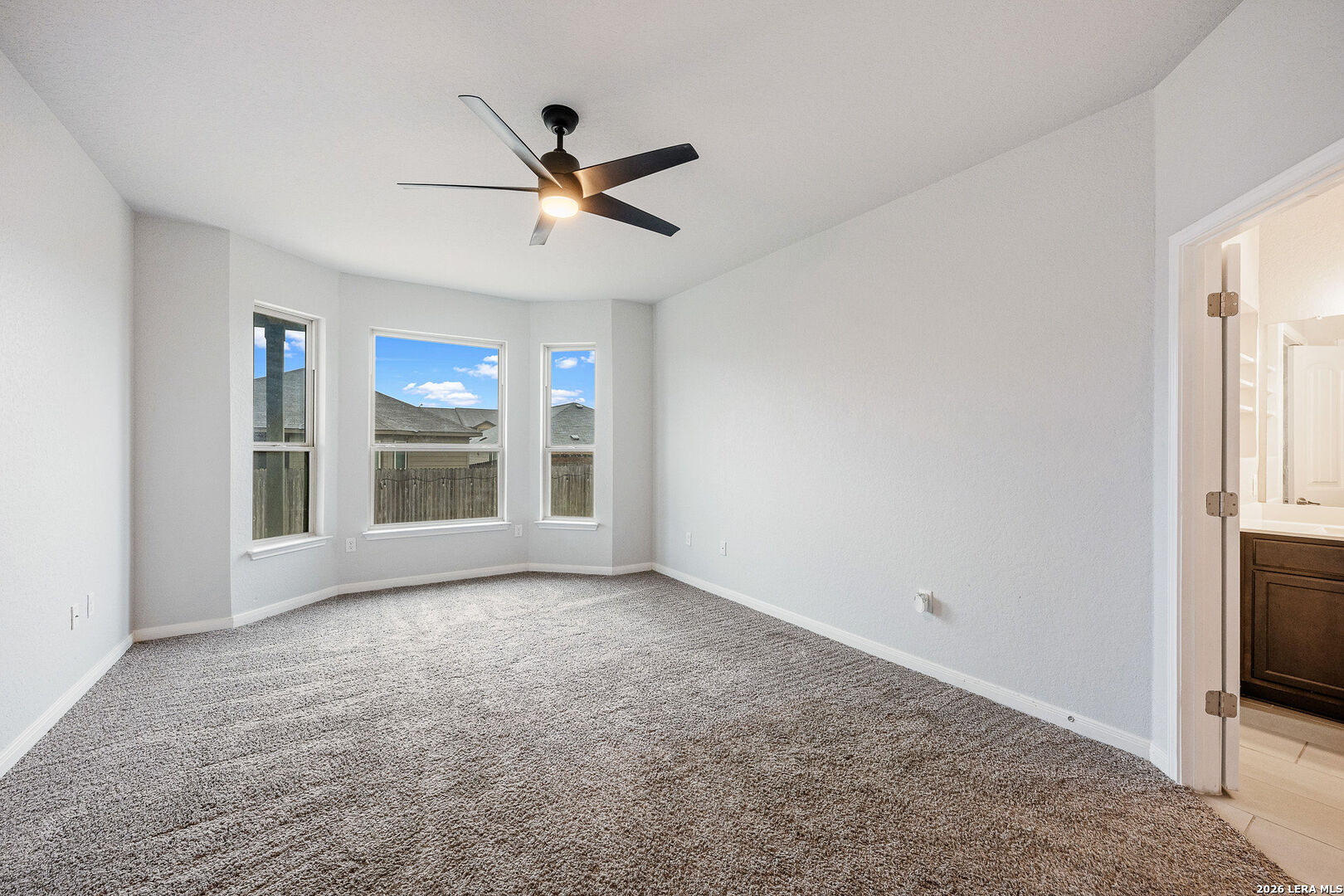 5903 Larkspur Valley San Antonio TX 78218