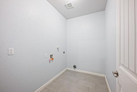 5903 Larkspur Valley San Antonio TX 78218