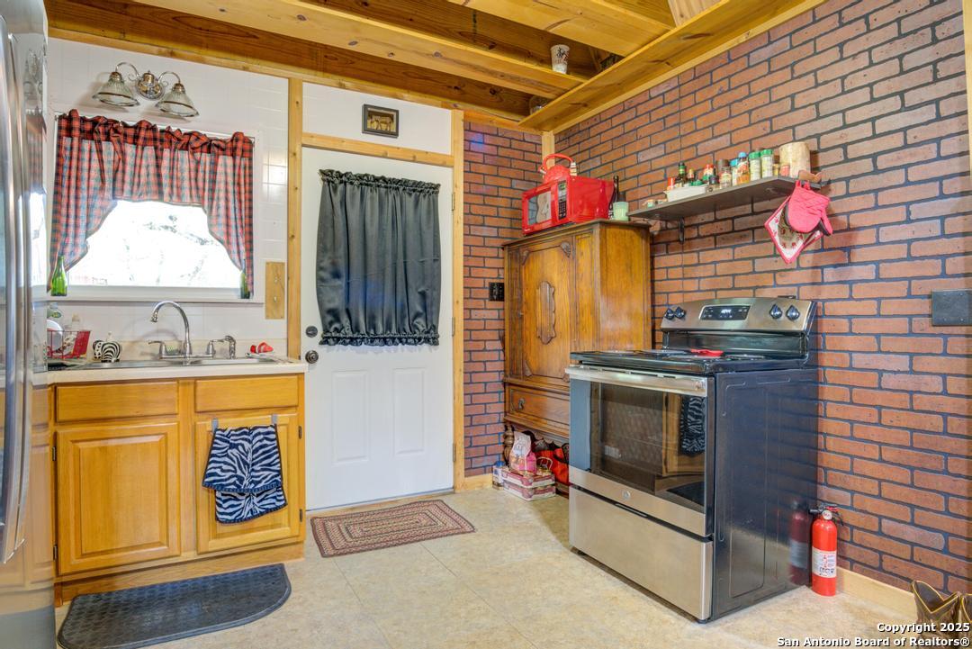 140 Guadalupe Ranch Seguin TX 78155