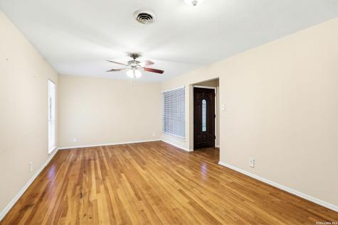 214 Sonata Drive San Antonio TX 78216