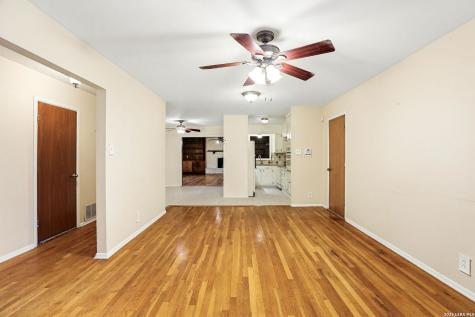 214 Sonata Drive San Antonio TX 78216