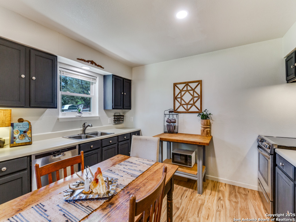 710 Fifth Comfort TX 78013