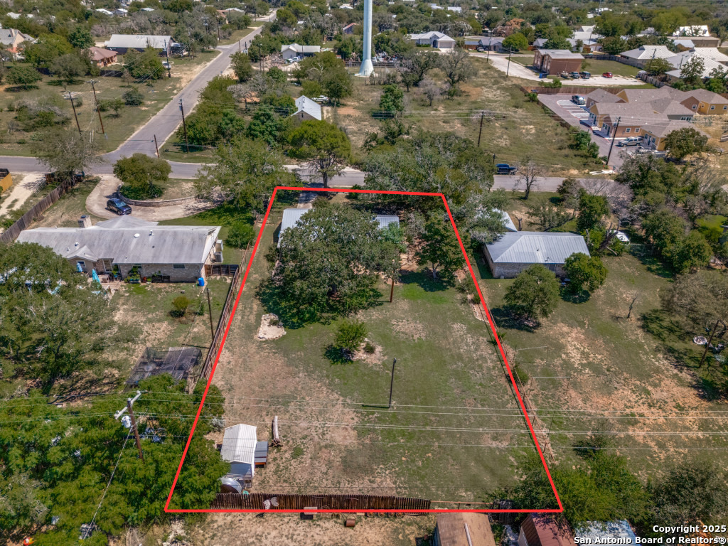 710 Fifth Comfort TX 78013
