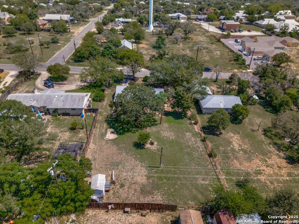 710 Fifth Comfort TX 78013