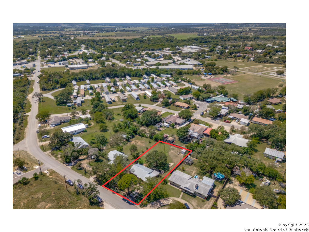710 Fifth Comfort TX 78013