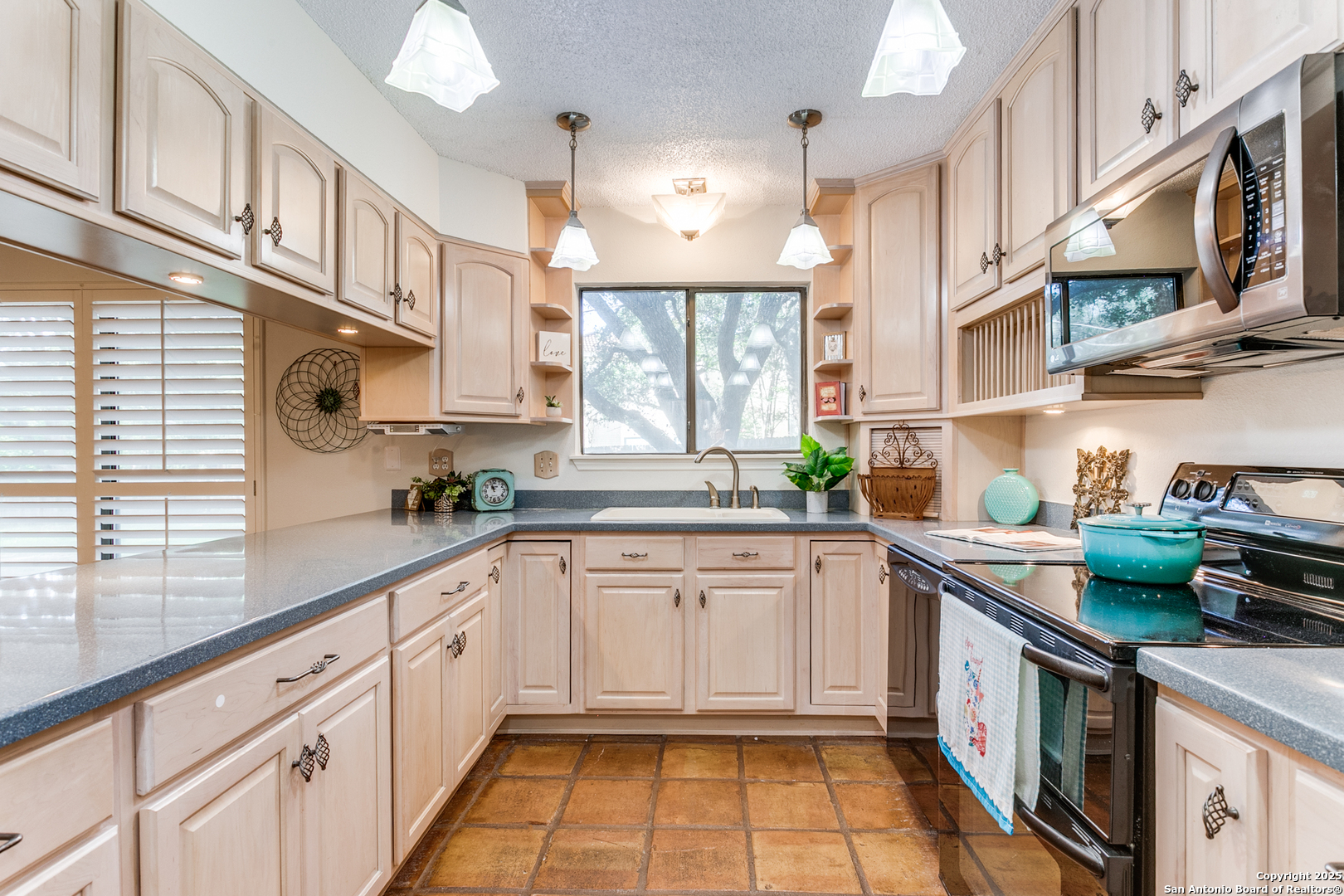 2634 Crow Valley San Antonio TX 78232