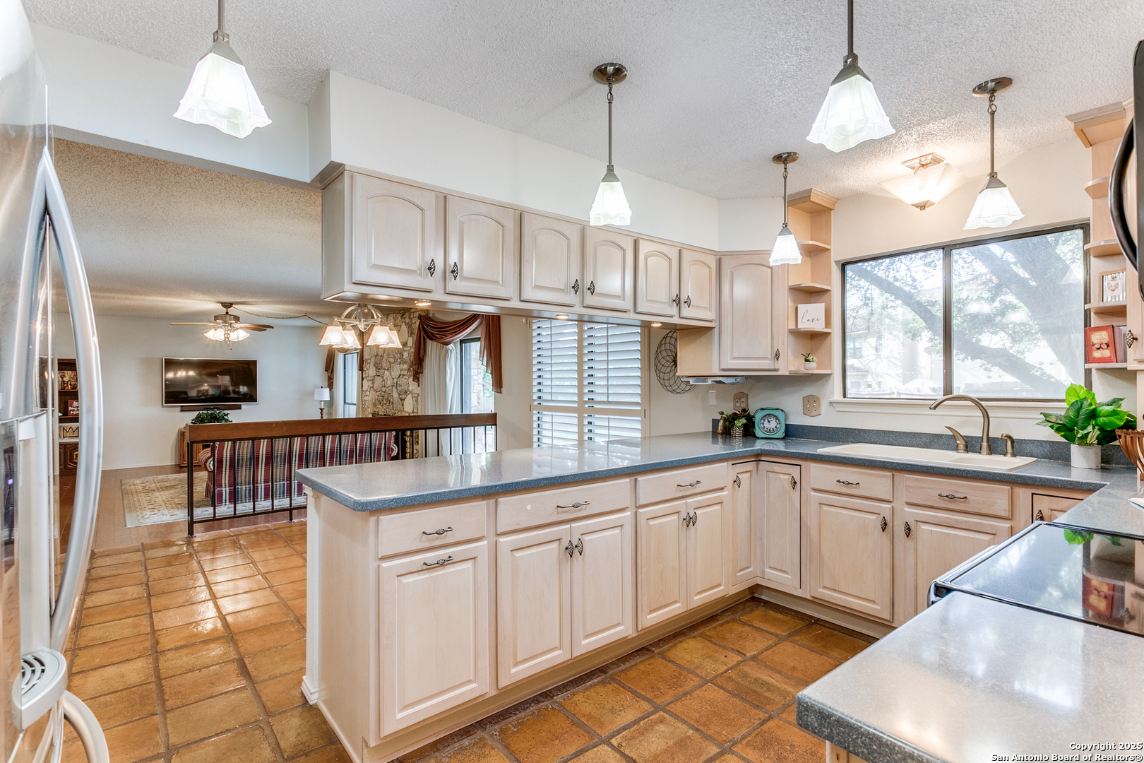 2634 Crow Valley San Antonio TX 78232