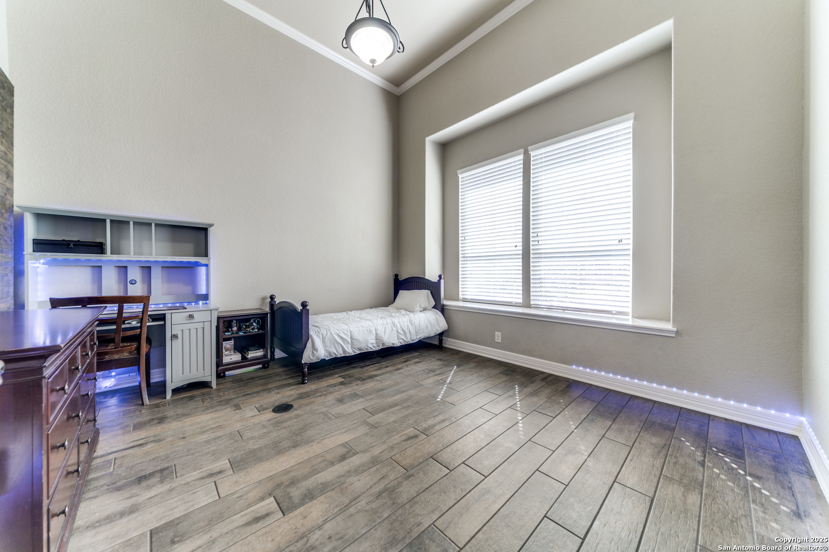 1907 Lindaver San Antonio TX 78260