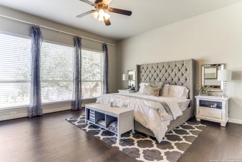1907 Lindaver San Antonio TX 78260