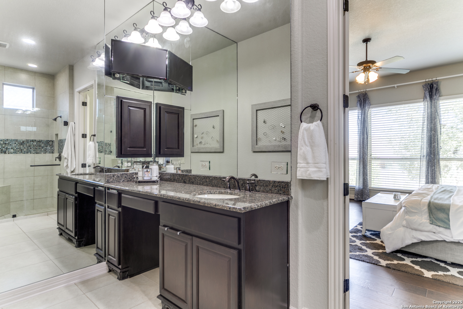 1907 Lindaver San Antonio TX 78260