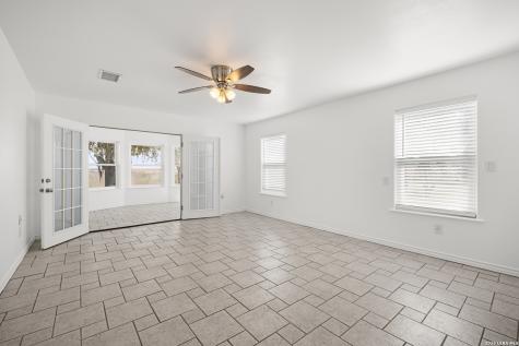 1209 County Road 3651 Sandia TX 78383