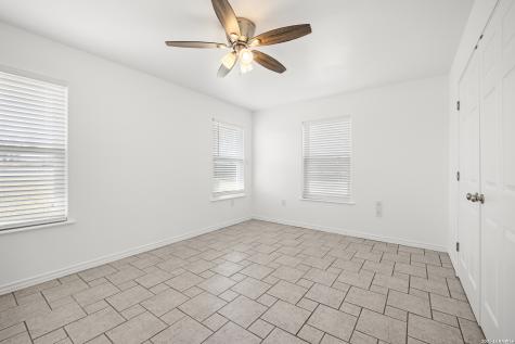 1209 County Road 3651 Sandia TX 78383
