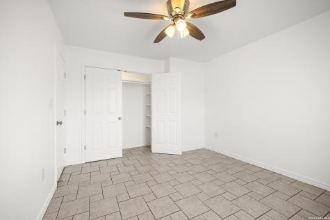 1209 County Road 3651 Sandia TX 78383