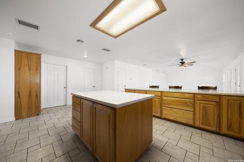 1209 County Road 3651 Sandia TX 78383
