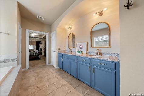 25737 Two Springs San Antonio TX 78255