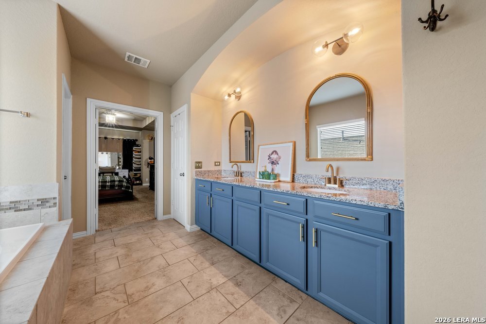 25737 Two Springs San Antonio TX 78255