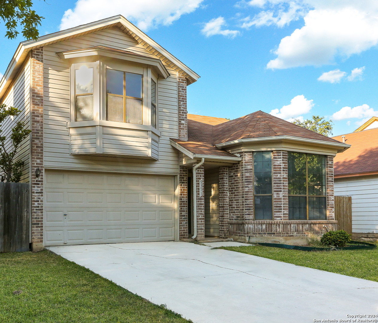 9351 Valley Hedge San Antonio TX 78250