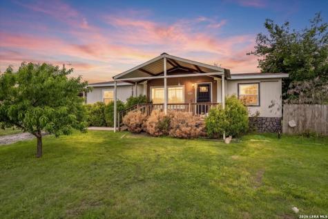 210 S County Road 5601 Castroville TX 78009