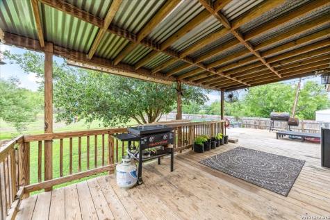210 S County Road 5601 Castroville TX 78009