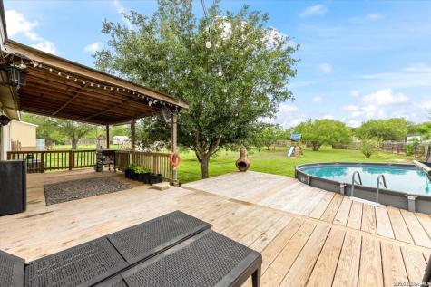 210 S County Road 5601 Castroville TX 78009