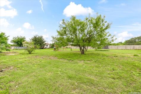 210 S County Road 5601 Castroville TX 78009