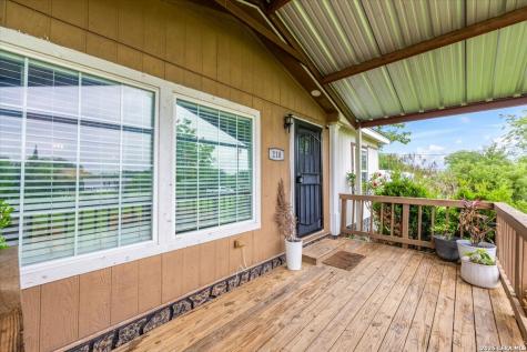 210 S County Road 5601 Castroville TX 78009