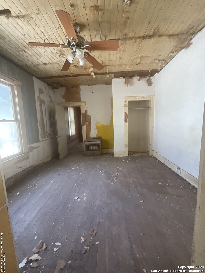 309 Mount Vernon Court San Antonio TX 78223