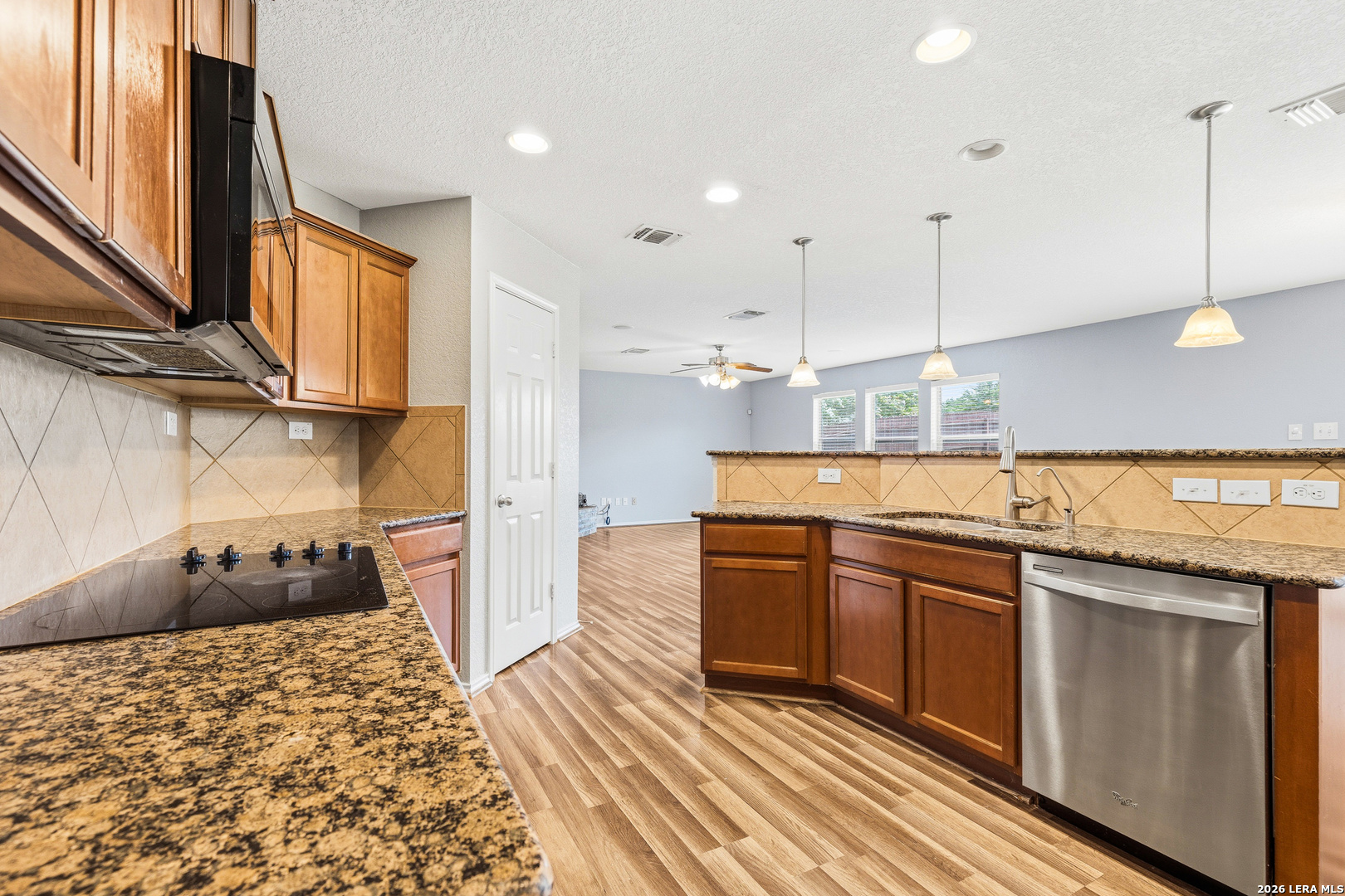 5705 Columbia Cibolo TX 78108