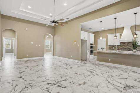 7802 Clearwater Boulevard Selma TX 78154