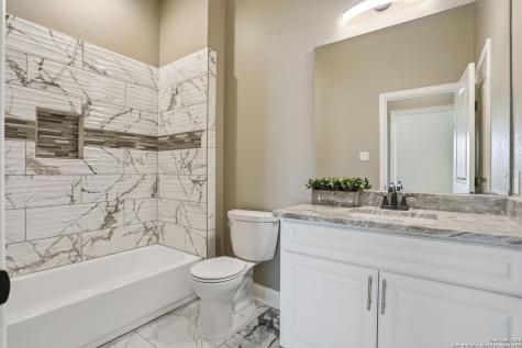 7802 Clearwater Boulevard Selma TX 78154