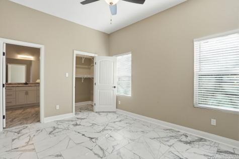 7802 Clearwater Boulevard Selma TX 78154