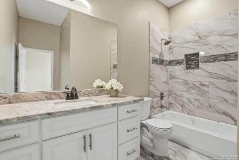 7802 Clearwater Boulevard Selma TX 78154