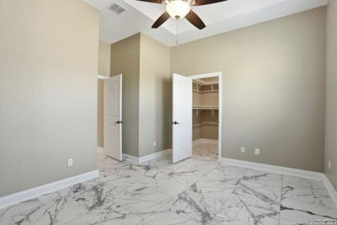 7802 Clearwater Boulevard Selma TX 78154