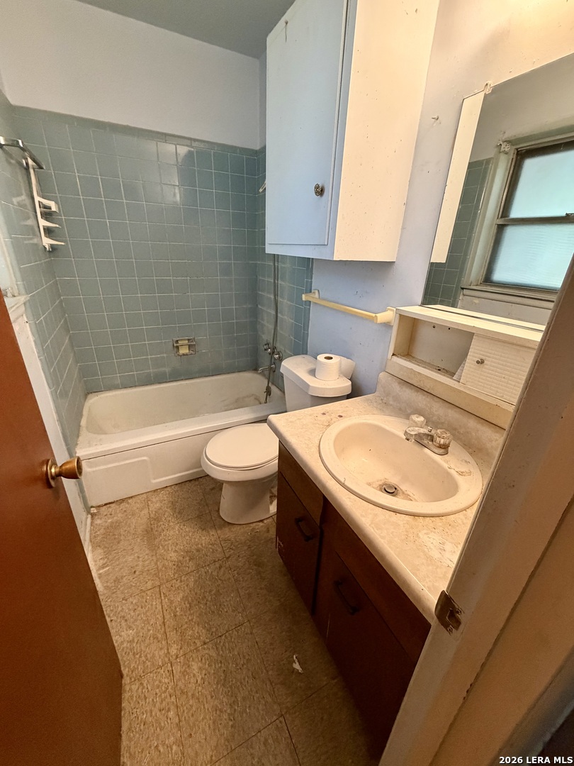 218 Brenda Drive Converse TX 78109