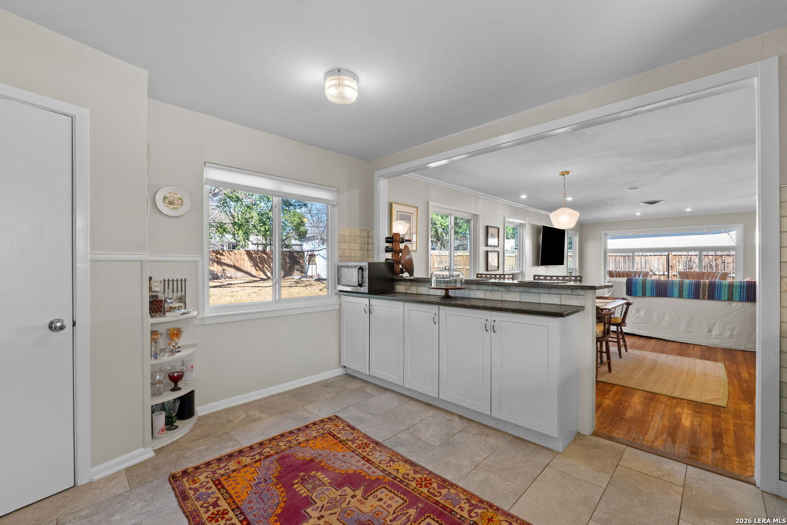 221 Seford Drive Terrell Hills TX 78209