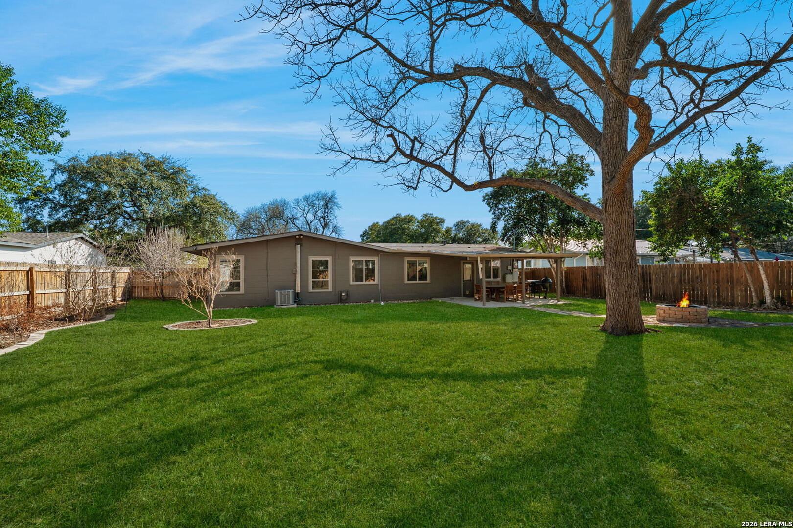 221 Seford Drive Terrell Hills TX 78209