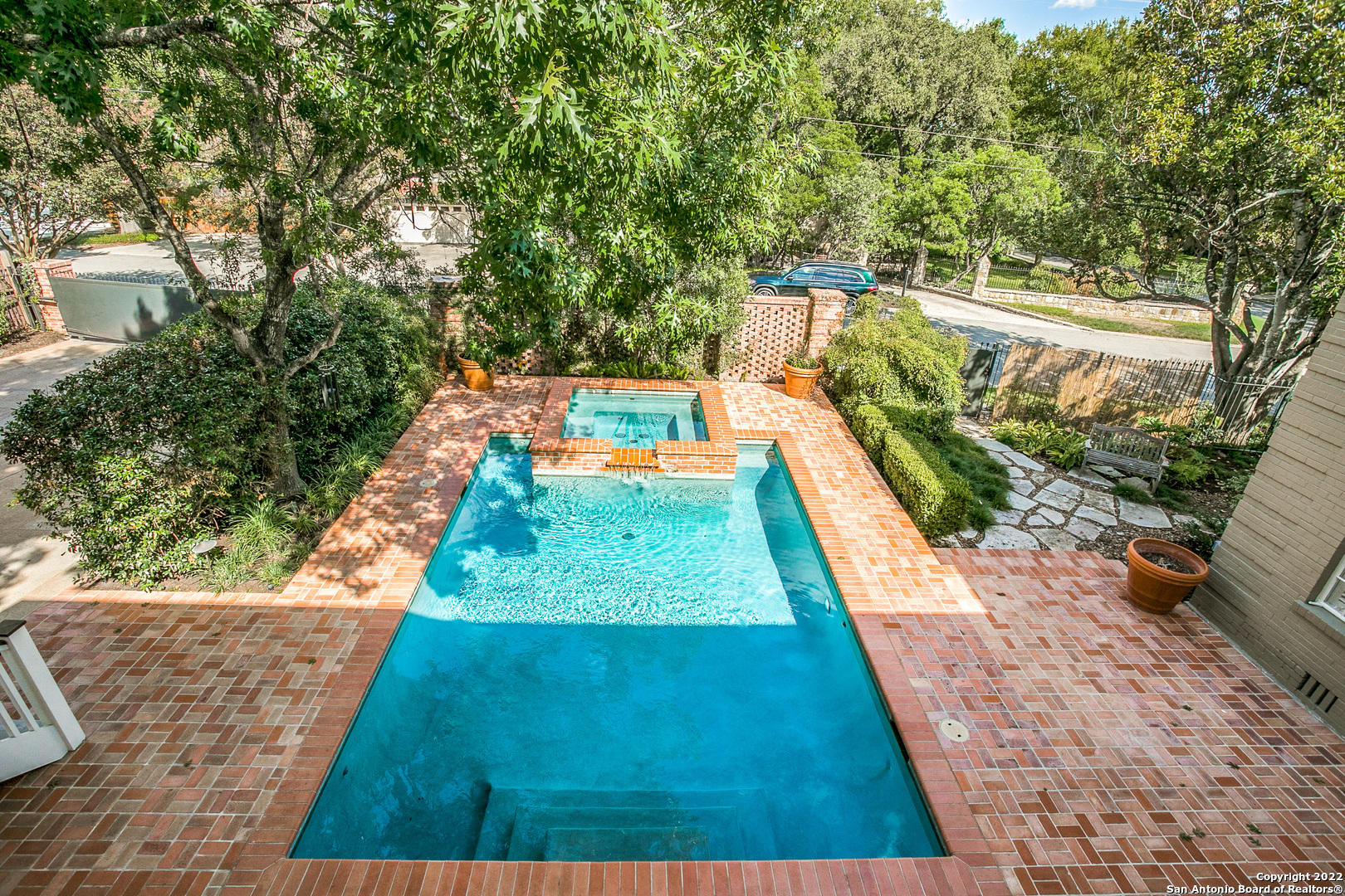 245 Luther Drive Olmos Park TX 78212