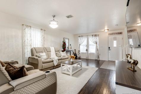 6018 Plumbago Place San Antonio TX 78218
