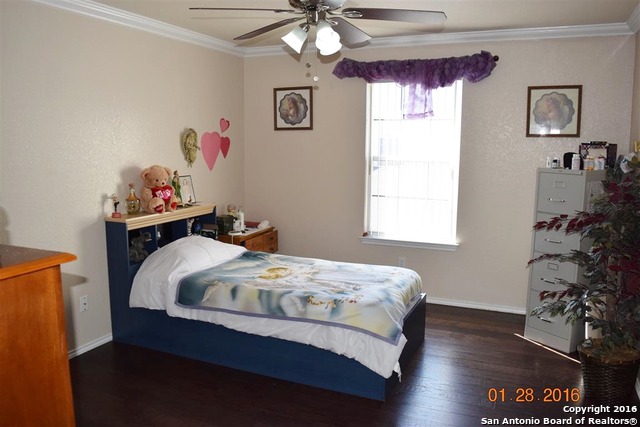 1302 Sun Garden San Antonio TX 78245
