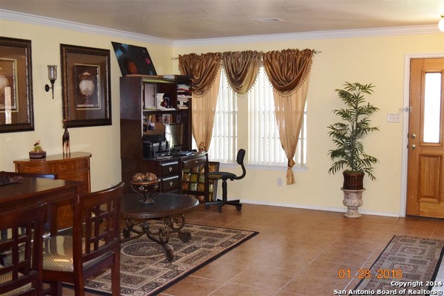 1302 Sun Garden San Antonio TX 78245
