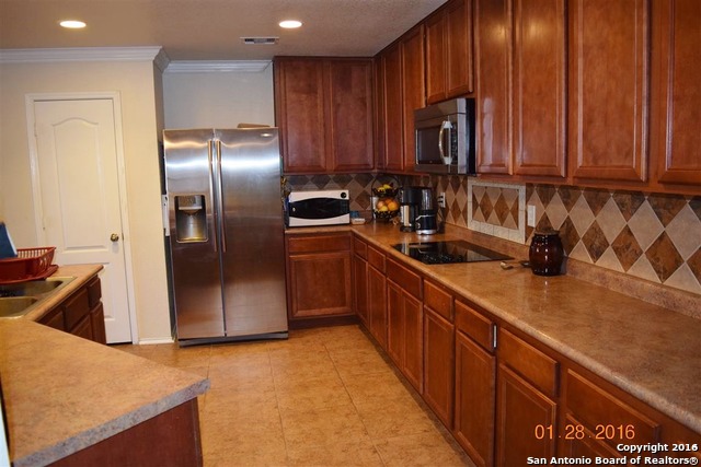 1302 Sun Garden San Antonio TX 78245